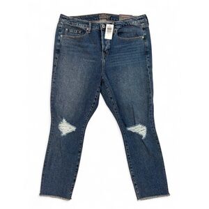 NWT Torrid Distressed Dark Blue Fitted Straight Leg Jeans High Rise Ankle Length